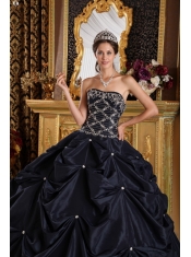 2013 Black Ball Gown Taffeta Strapless Beading Quinceanera Dress