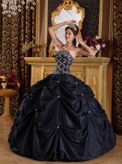 2013 Black Ball Gown Taffeta Strapless Beading Quinceanera Dress