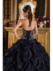 2013 Black Ball Gown Taffeta Strapless Beading Quinceanera Dress