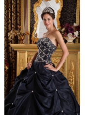 2013 Black Ball Gown Taffeta Strapless Beading Quinceanera Dress