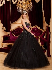 Black Ball Gown Sweetheart Floor-length Tulle Appliques Quinceanera Dress