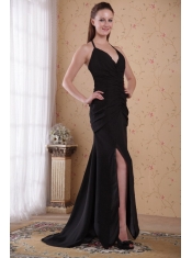 Black Column / Sheath Halter Brush Chiffon Ruch Prom Dress