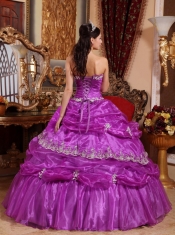 Elegant Ball Gown Strapless Floor-length Organza Appliques Quinceanera Dress
