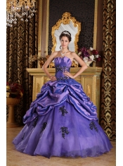 Purple A-Line / Princess Strapless Floor-length Organza Appliques Quinceanera Dress