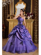 Purple A-Line / Princess Strapless Floor-length Organza Appliques Quinceanera Dress