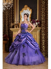 Purple A-Line / Princess Strapless Floor-length Organza Appliques Quinceanera Dress