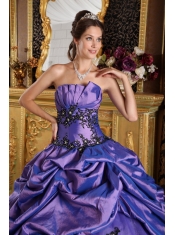 Purple A-Line / Princess Strapless Floor-length Organza Appliques Quinceanera Dress