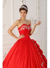Red A-Line / Princess Sweetheart Floor-length Embroidery and Beading Quinceanera Dress