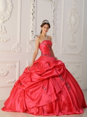 Red Ball Gown Strapless Floor-length Taffeta Appliques Quinceanera Dress