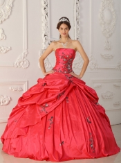 Red Ball Gown Strapless Floor-length Taffeta Appliques Quinceanera Dress