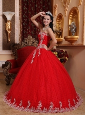 Red Ball Gown Strapless Floor-length Tulle Lace Appliques Quinceanera Dress