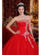 Red Ball Gown Strapless Floor-length Tulle Lace Appliques Quinceanera Dress