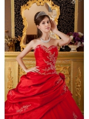 Red Ball Gown Sweetheart Floor-length Taffeta and Tulle Appliques Quinceanera Dress