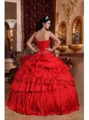 Red Ball Gown Sweetheart Floor-length Taffeta Beading and Appliques Quinceanera Dress