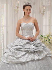 Silver Ball Gown Sweetheart Floor-length Appliques Quinceanera Dress