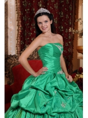 Spring Green Ball Gown Strapless Floor-length Taffeta Appliques Quinceanera Dress