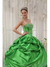 Spring Green Ball Gown Strapless Floor-length Taffeta Beading and Applique Quinceanera Dress