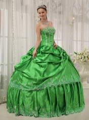 Spring Green Ball Gown Strapless Floor-length Taffeta Beading and Applique Quinceanera Dress