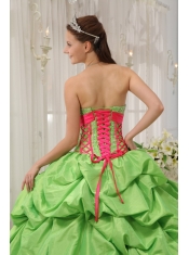 Spring Green Ball Gown Sweetheart Floor-length Taffeta Beading Pick-ups Quinceanera Dress