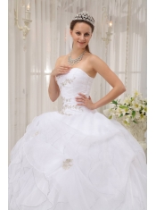 White Ball Gown Sweetheart Floor-length Organza Appliques Quinceanera Dress