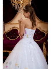 White A-Line / Princess Strapless Floor-length Organza Appliques Quinceanera Dress