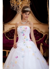 White A-Line / Princess Strapless Floor-length Organza Appliques Quinceanera Dress