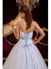 White A-line / Princess Sweetheart Floor-length Appliques Tulle Quinceanera Dress