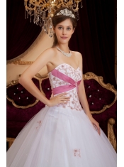 White A-line / Princess Sweetheart Floor-length Appliques Tulle Quinceanera Dress