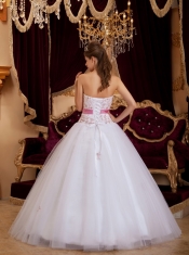 White A-line / Princess Sweetheart Floor-length Appliques Tulle Quinceanera Dress