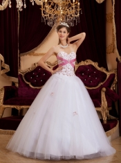 White A-line / Princess Sweetheart Floor-length Appliques Tulle Quinceanera Dress