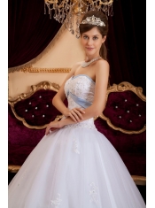 White A-line / Princess Sweetheart Floor-length Appliques Tulle Quinceanera Dress