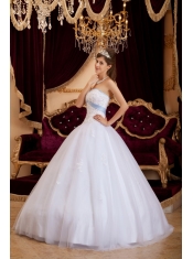 White A-line / Princess Sweetheart Floor-length Appliques Tulle Quinceanera Dress