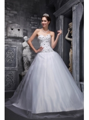 White A-Line / Princess Sweetheart Floor-length Taffeta and Tulle Beading Prom Dress