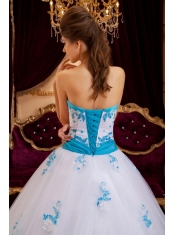 White A-line / Princess Sweetheart Floor-length Tulle Appliques Quinceanera Dress