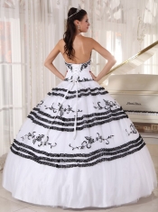 White and Black Ball Gown Sweetheart Floor-length Tulle Embroidery Quinceanera Dress