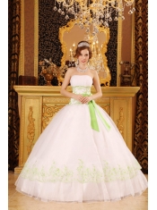 White Ball Gown Strapless Floor-length Organza and Taffeta Appliques Quinceanera Dress