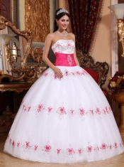 White Ball Gown Strapless Floor-length Taffeta and Tulle Appliques Quinceanera Dress