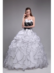 White Ball Gown Sweetheart Floor-length Orangza Applqiues and Ruffles Quinceanera Dress