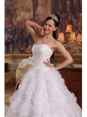 White Ball Gown Sweetheart Floor-length Organza Appliques Quinceanera Dress