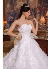 White Ball Gown Sweetheart Floor-length Organza Appliques Quinceanera Dress