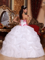 White Ball Gown Sweetheart Floor-length Organza Appliques Quinceanera Dress