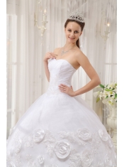 White Ball Gown Sweetheart Floor-length Organza Appliques Quinceanera Dress