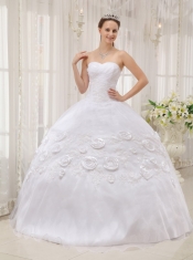 White Ball Gown Sweetheart Floor-length Organza Appliques Quinceanera Dress