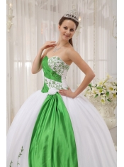 White Ball Gown Sweetheart Floor-length Organza Embroidery Quinceanera Dress