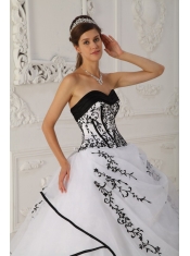 White Ball Gown Sweetheart Floor-length Satin and Organza Quinceanera Dress