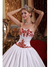 White Ball Gown Sweetheart Floor-length Taffeta Appliques Quinceanera Dress