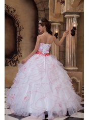 White Ball Gown Sweetheart Strapless Floor-length Organza Embroidery Quinceanera Dress