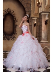 White Ball Gown Sweetheart Strapless Floor-length Organza Embroidery Quinceanera Dress