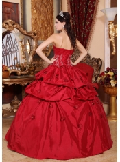Wine Red Ball Gown Strapless Floor-length Taffeta Appliques Quinceanera Dress