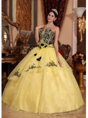 Yellow Ball Gown Strapless Floor-length Organza Embroidery Quinceanera Dress Yellow Ball Gown Strapless Floor-length Organza Embroidery Quinceanera Dress